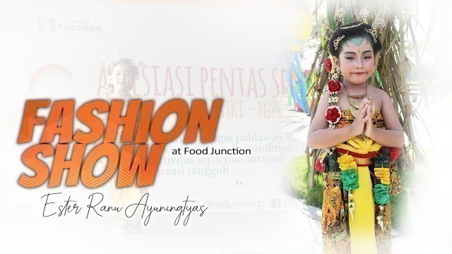 'Fashion Show di Food Junction Surabaya 2019'