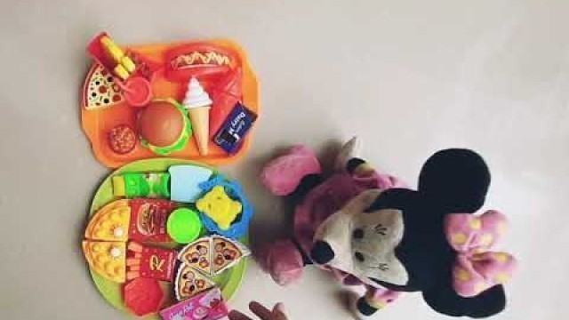 'Minnie mouse eating lot of junk food | My junk food toy set'