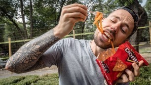 'EATING DORILOCOS IN MEXICO CITY | STRANGE MEXICAN STREET FOOD'