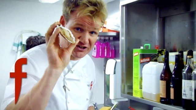 'Gordon Ramsay Shows How To Cook  And Plate Scallops | The F Word With Foxy Games'